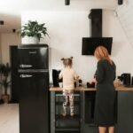 STEP’n’SIT® Montessori Βοηθητικός Πύργος και Τραπέζι 2 σε 1 Μετατρέψιμο Έπιπλο για Παιδιά 18+ Μηνών Μαύρο - Image 6